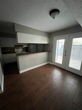 1945 Miramar Green St in Seabrook, TX - Building Photo - Building Photo