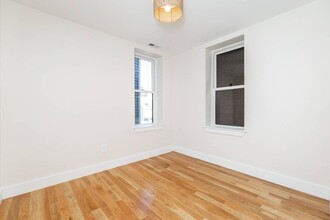 1600 Tremont St, Unit 4 bed in Boston, MA - Building Photo - Building Photo