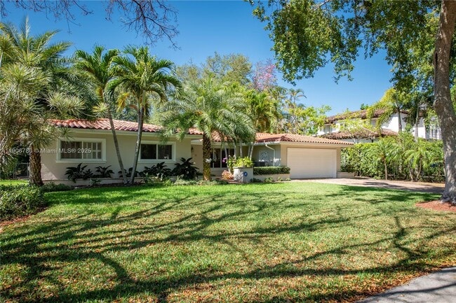 928 Escobar Ave in Coral Gables, FL - Building Photo - Building Photo