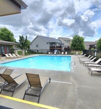 284 SE Booth Ave in Waukee, IA - Building Photo - Building Photo