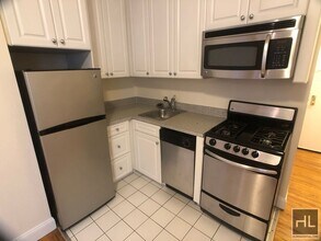 WEST 13 STREET in New York, NY - Building Photo - Building Photo