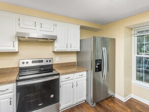 6018 Alexaner Ave in Alexandria, VA - Building Photo - Building Photo