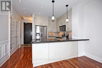 20 Burkebrook Pl in Toronto, ON - Building Photo - Building Photo