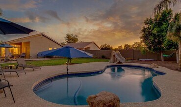 13446 W Port Royale Ln in Surprise, AZ - Building Photo - Building Photo