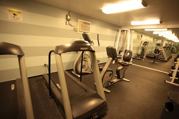 4300 Sheridan St in Hollywood, FL - Building Photo