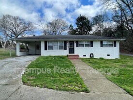 633 White St in Suwanee, GA - Building Photo