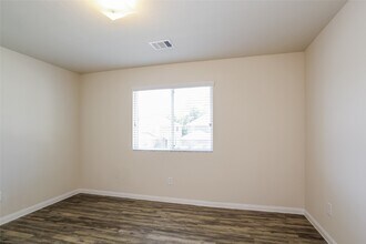 12039 Munich Dr in Houston, TX - Building Photo - Building Photo