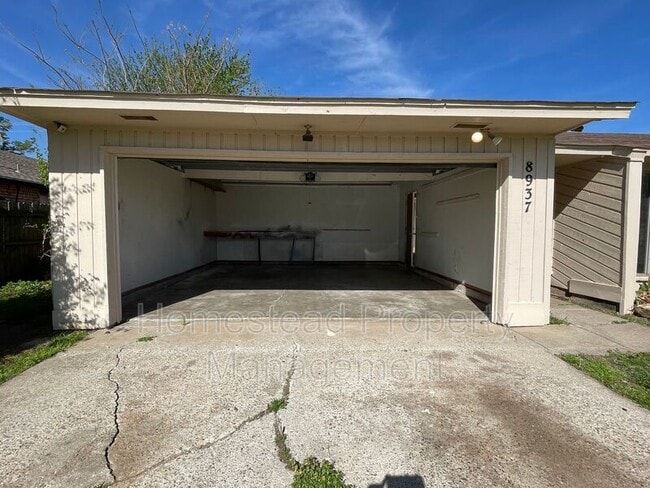 8937 N Eagle Ln in Oklahoma City, OK - Building Photo - Building Photo