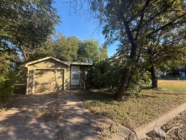 901 Attas Ave in Killeen, TX - Building Photo - Building Photo