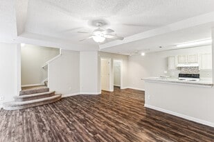 Columbia Wood in Newnan, GA - Building Photo