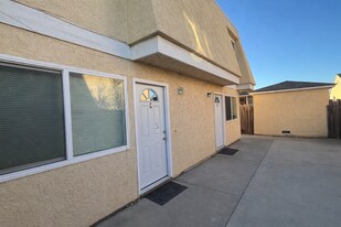 717 E Boone St in Santa Maria, CA - Building Photo