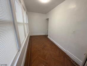 205 Chancellor Ave in Newark, NJ - Building Photo - Building Photo