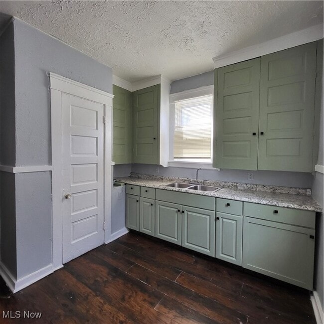 property at 10003 North Blvd