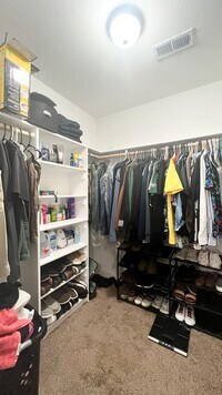 107 Greythorn Ct photo'