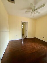 6731 S Waterway Dr in Miami, FL - Building Photo - Building Photo