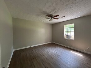 105 Meadowbrook Ct in Fayetteville, GA - Building Photo - Building Photo