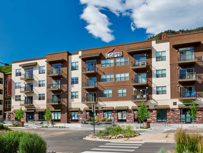 Green Leaf Lofts in Glenwood Springs, CO - Building Photo - Building Photo