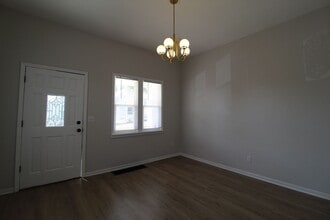 415 N Thompson St in Kansas City, KS - Building Photo - Building Photo