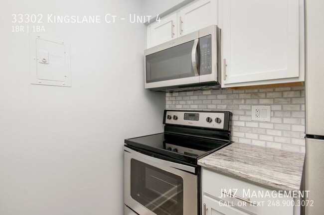 33302 Kingslane Ct in Farmington, MI - Building Photo - Building Photo