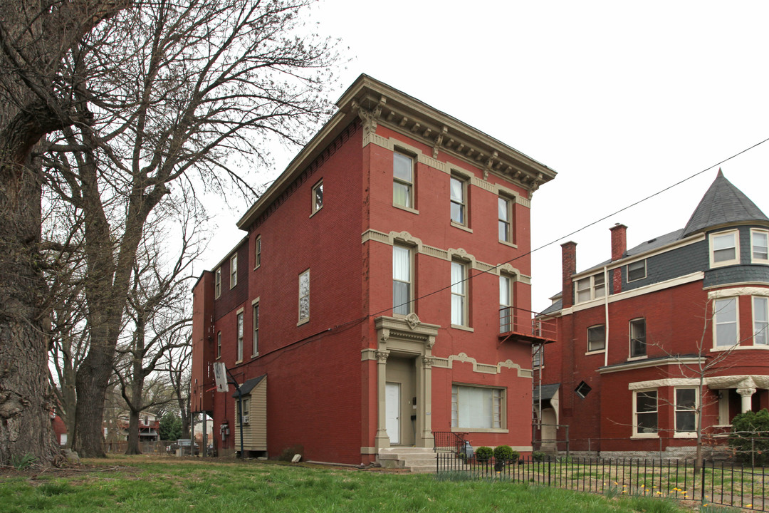 1149 S 1st St in Louisville, KY - Building Photo