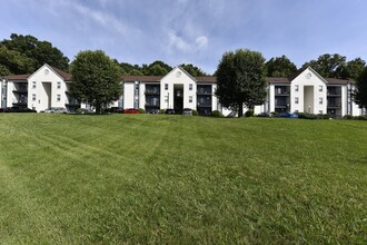 Ivy at West Hills in Knoxville, TN - Building Photo - Building Photo