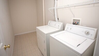 1324 Devon Ln in Harrisonburg, VA - Building Photo - Building Photo