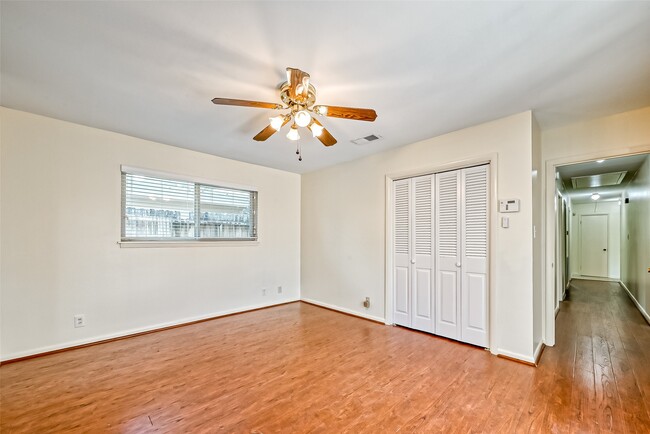 property at 918 Wycliffe Dr