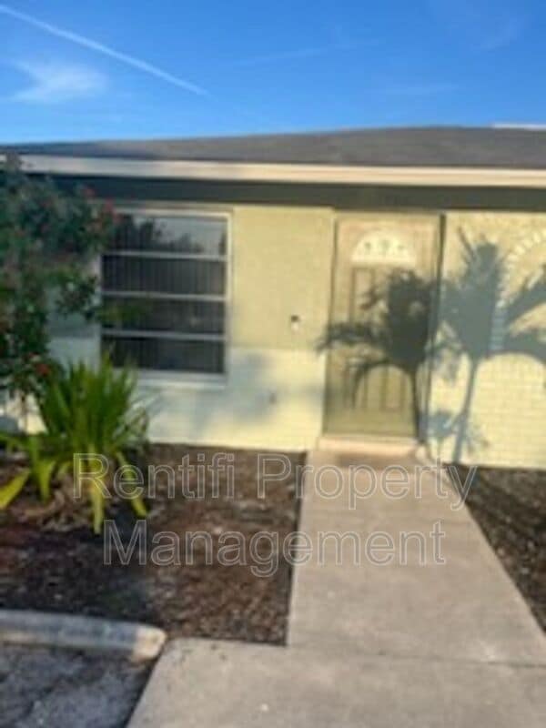 property at 1326 SE 24th Ave