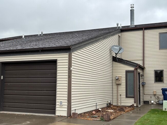 property at 315 Heather Ln