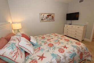 2110 Arielle Dr in Naples, FL - Building Photo - Building Photo