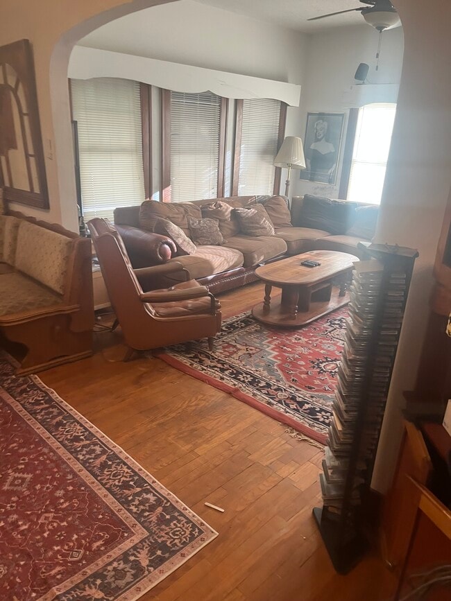 2118 Elm St in Davenport, IA - Building Photo - Building Photo