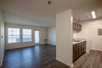 Salem Run Apartments in Fredericksburg, VA - Building Photo - Interior Photo