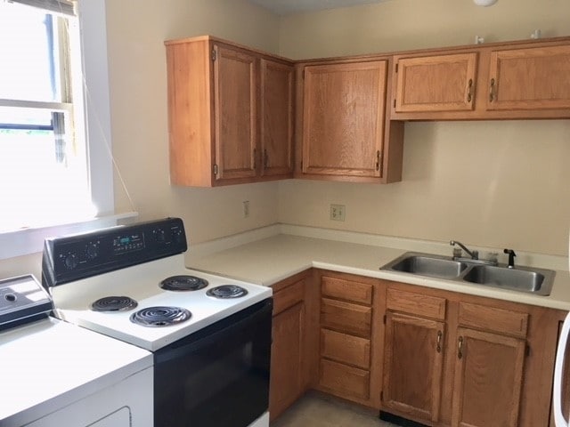6 Cushing Ave in Nashua, NH - Building Photo - Building Photo