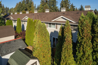 Meadowood Townhomes in Edmonds, WA - Building Photo - Building Photo