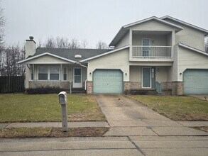 2528 Austin Dr in Springfield, IL - Building Photo - Building Photo