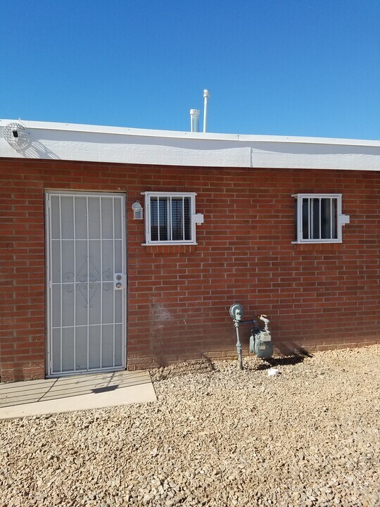3437 Ross Ave SE, Unit #1 in Albuquerque, NM - Foto de edificio