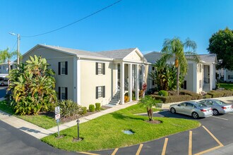 The Wellington Condominiums in Winter Haven, FL - Building Photo - Building Photo