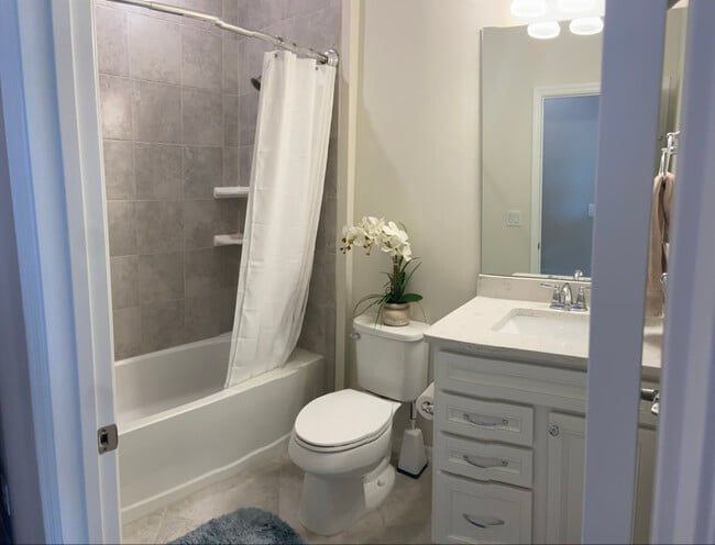 823 SE Villandry Way in Port St. Lucie, FL - Building Photo - Building Photo