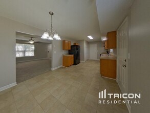 2045 Sunset Village Dr in Charlotte, NC - Building Photo - Building Photo