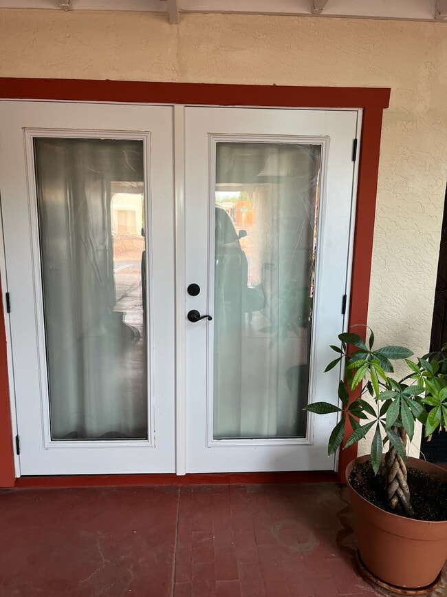 property at 53 W Calle del Lago