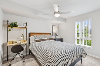 Adara at Totem Lake in Kirkland, WA - Foto de edificio - Building Photo