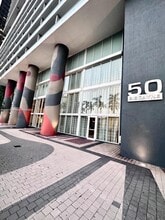 50 Biscayne Blvd, Unit 3902 in Miami, FL - Building Photo - Building Photo