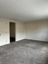 611 Lincoln Way W in Chambersburg, PA - Building Photo - Building Photo