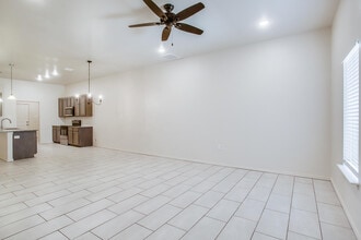 1712 Corpus Ave in Wolfforth, TX - Building Photo - Building Photo