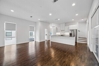 4905 Live Oak St in Dallas, TX - Building Photo - Building Photo