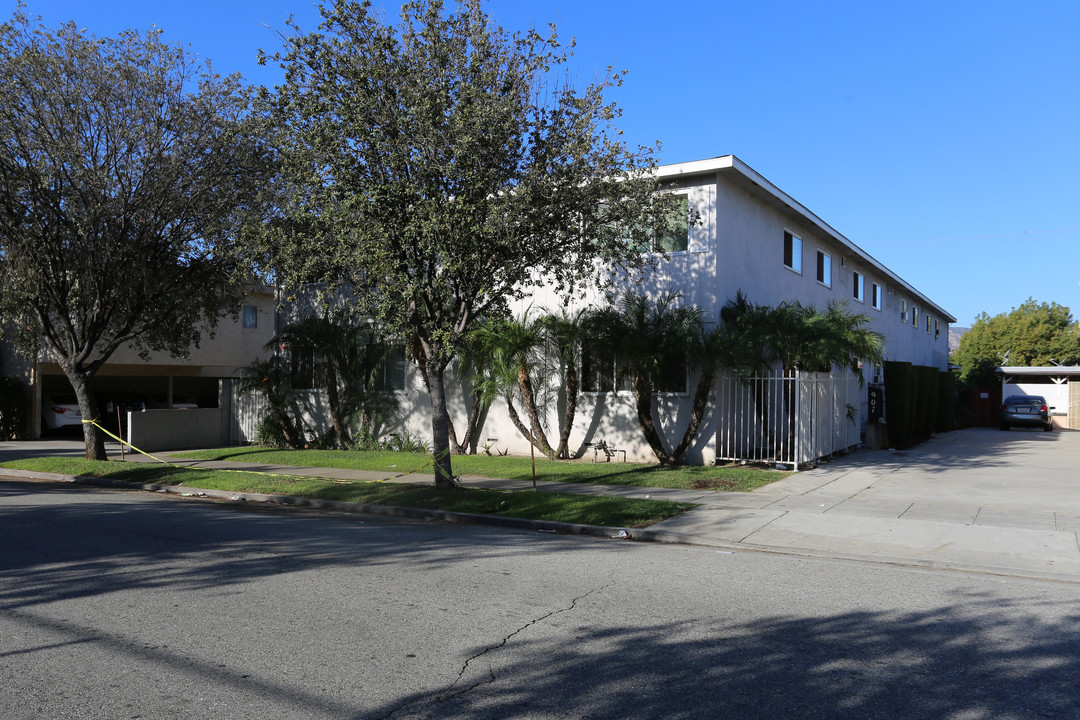 913 Mariposa St in Glendale, CA - Building Photo