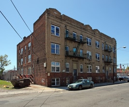 231-235 South St in Newark, NJ - Building Photo - Building Photo