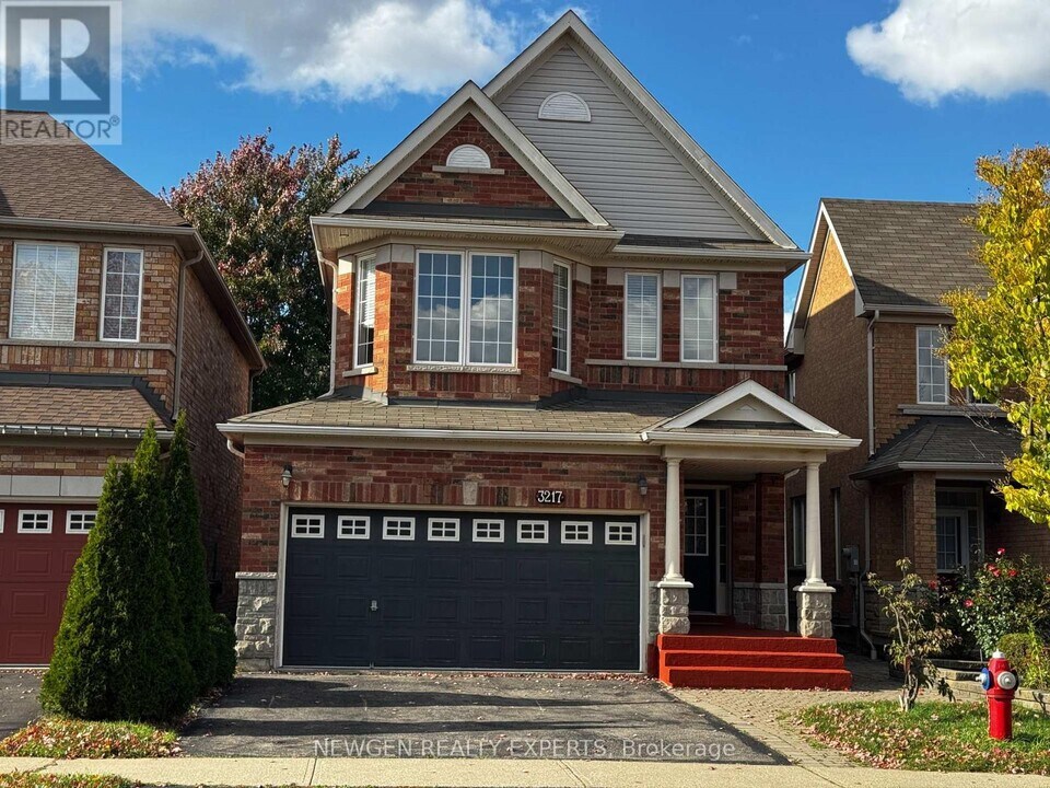 3217 Respond Rd in Mississauga, ON - Building Photo