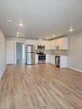 1004 Creer Way in West Richland, WA - Building Photo - Building Photo