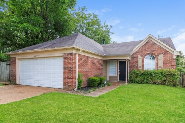 7095 Presmond Rd in Cordova, TN - Building Photo - Building Photo